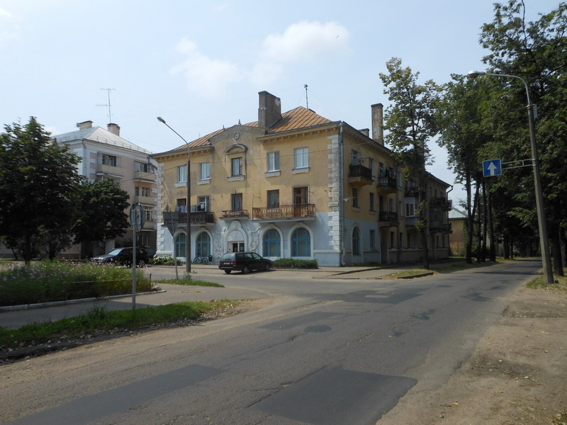 9 июля 2013. тракторозаводской посёлок