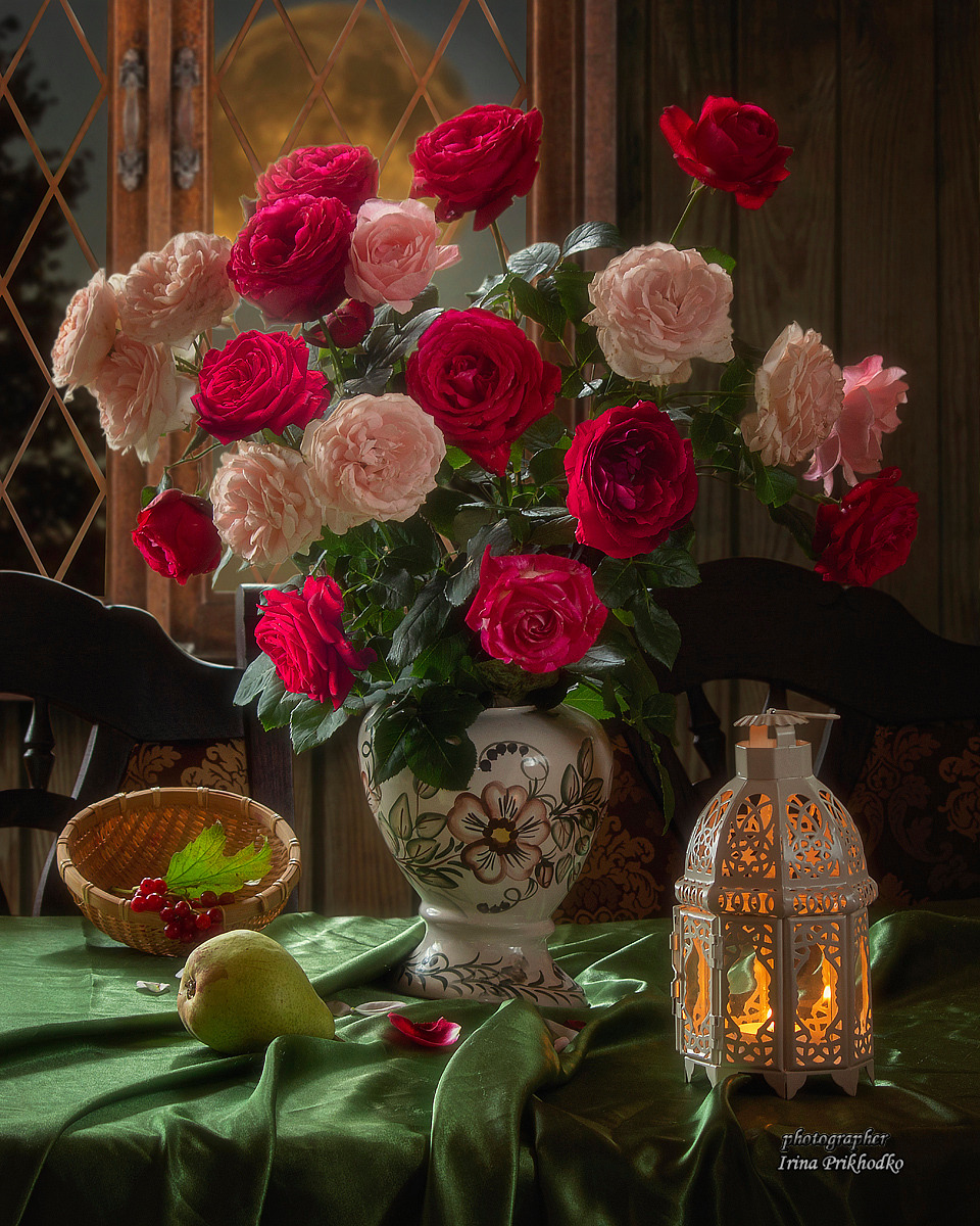 Букет роз при полной луне | Фотограф Ирина Приходько | foto.by фото.бай