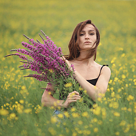 фотограф Тимур Миткевич. Фотография "Собирать цветы"