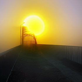 фотограф Владислав Рогалев. Фотография "рассвет и пешеходный мост в Гомеле"