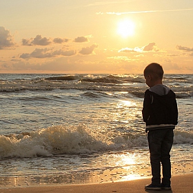 фотограф Ксения Царик. Фотография "Ребенок и море."