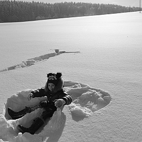 фотограф Alena Passiouk. Фотография "хорошо валяться на свежем снегу"