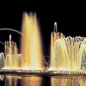 фонтан у цирка в Гомеле | Фотограф Владислав Рогалев | foto.by фото.бай
