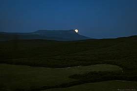Луна в горах | Фотограф Andrew Shokhan | foto.by фото.бай