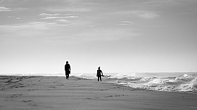 Двое на побережье | Фотограф Юрий Климов | foto.by фото.бай