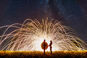 Влюблённые под звёздным небом | Фотограф Александр Тарасевич | foto.by фото.бай