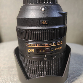 Объектив Nikon  AF-S DX Nikkor 18-300 mm 3.5-5.6G ED VR
