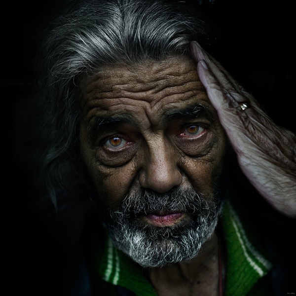 портреты пожилых людей андрея жарова
