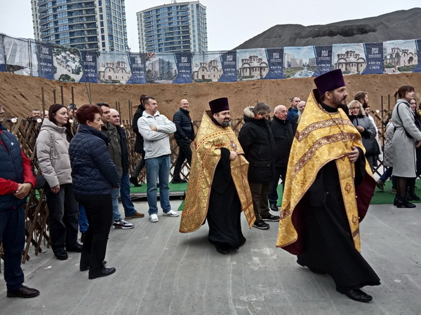 молебен с закладкой капсулы в основании церкви в честь саввы освящённого