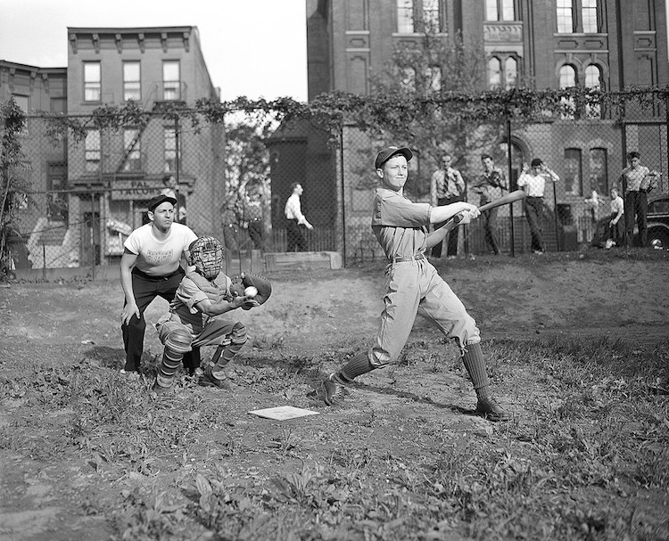 повседневная жизнь нью-йорка 1940-х в черно-белых фотографиях