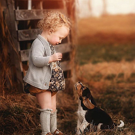 Дружба детей и домашних животных Андреа Мартин | Фотограф Команда foto.by | foto.by фото.бай
