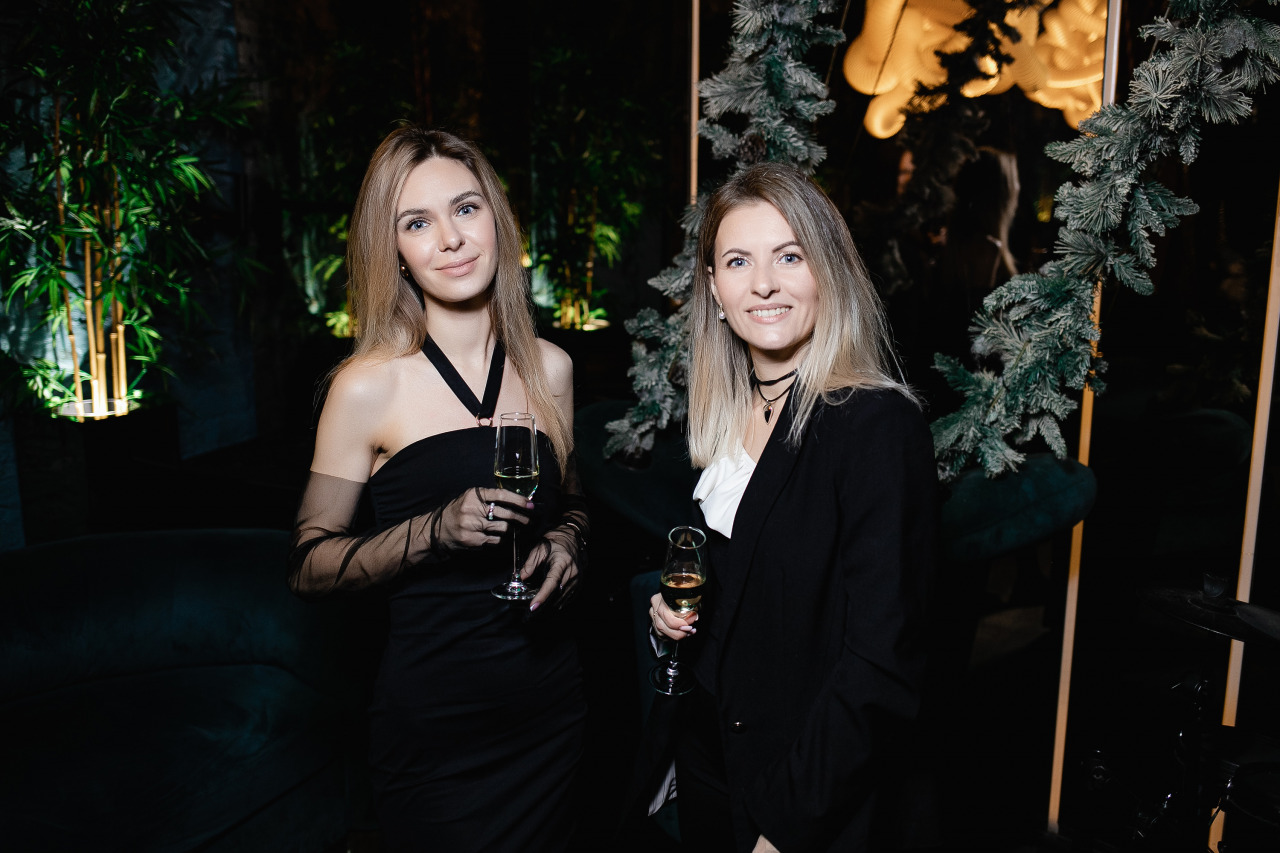 Фотограф в Минске - семейный, свадебный, репортажный фотограф. Фотосъёмка крещения, дня рождения, юбилея, венчания, корпоратива в Минске., фотография от 09.12.2025