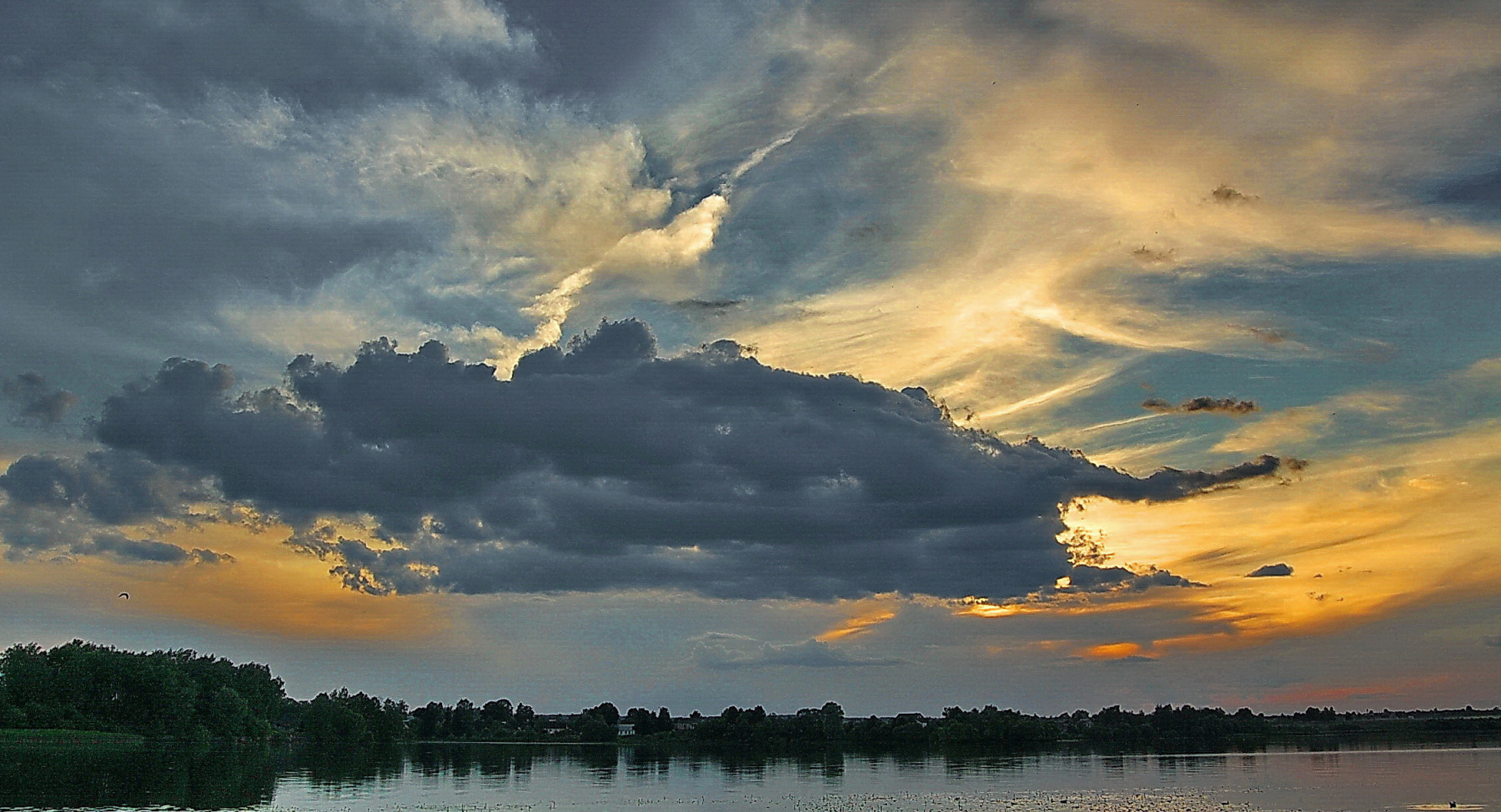 Облачный закат | Фотограф Vladimir Bezborodov | foto.by фото.бай