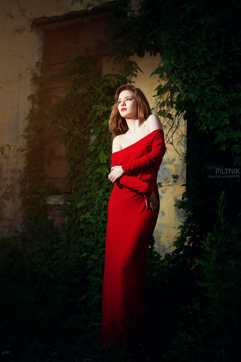 The Lady In Red | Фотограф Сергей Пилтник | foto.by фото.бай