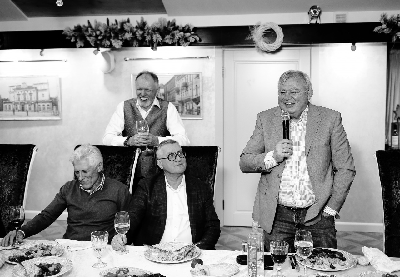 Фотограф в Минске - семейный, свадебный, репортажный фотограф. Фотосъёмка крещения, дня рождения, юбилея, венчания, корпоратива в Минске., фотография от 26.11.2025