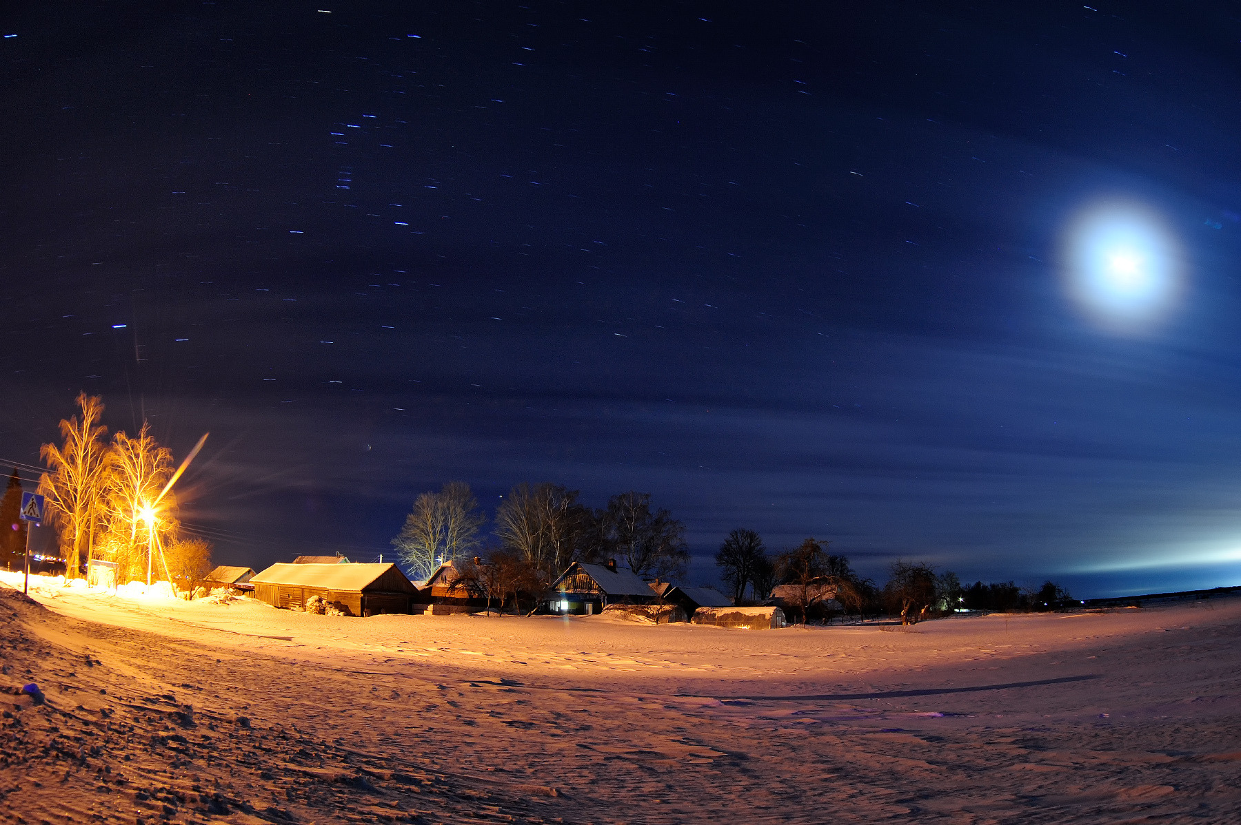 Ночь, фонарь, деревня... | Фотограф Стас Аврамчик | foto.by фото.бай
