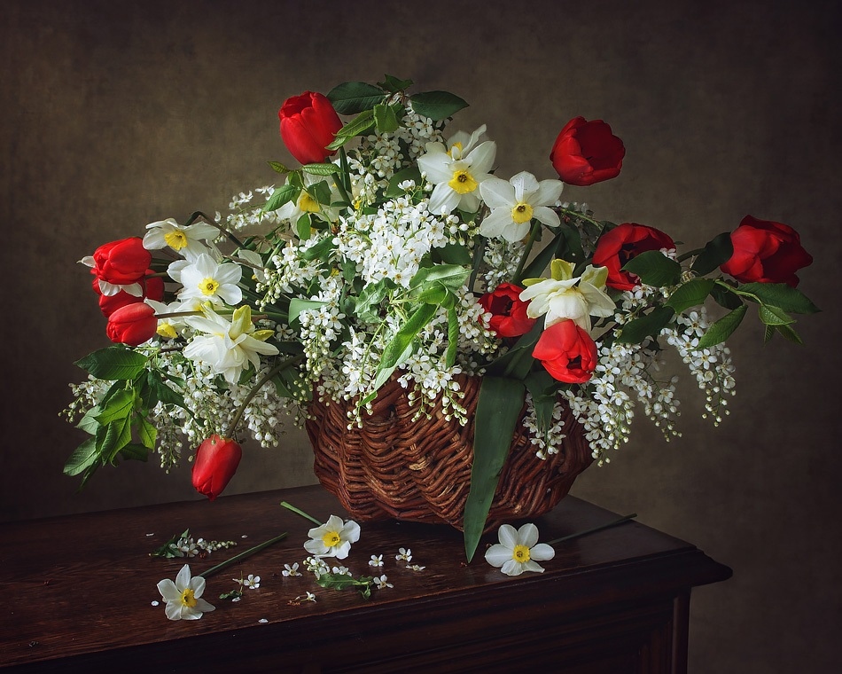Весенний цветочный натюрморт | Фотограф Ирина Приходько | foto.by фото.бай