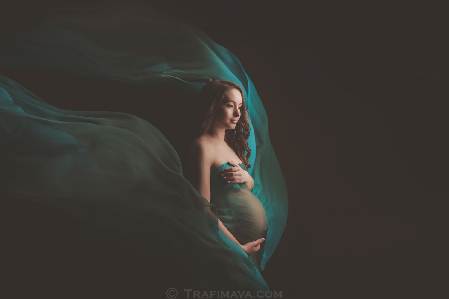 Съемка беременности с проектором