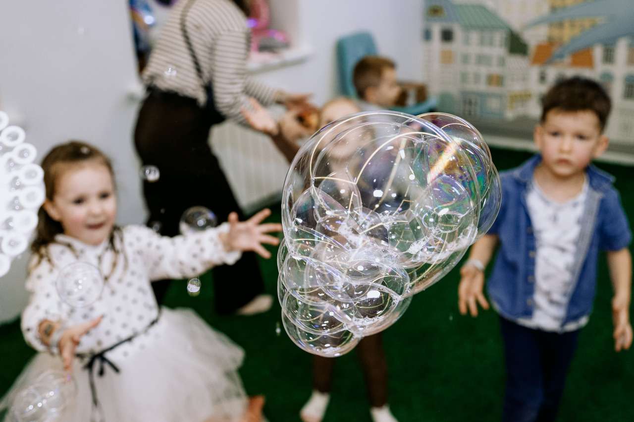 Фотограф в Минске - семейный, свадебный, репортажный фотограф. Фотосъёмка крещения, дня рождения, юбилея, венчания, корпоратива в Минске., фотография от 20.12.2025