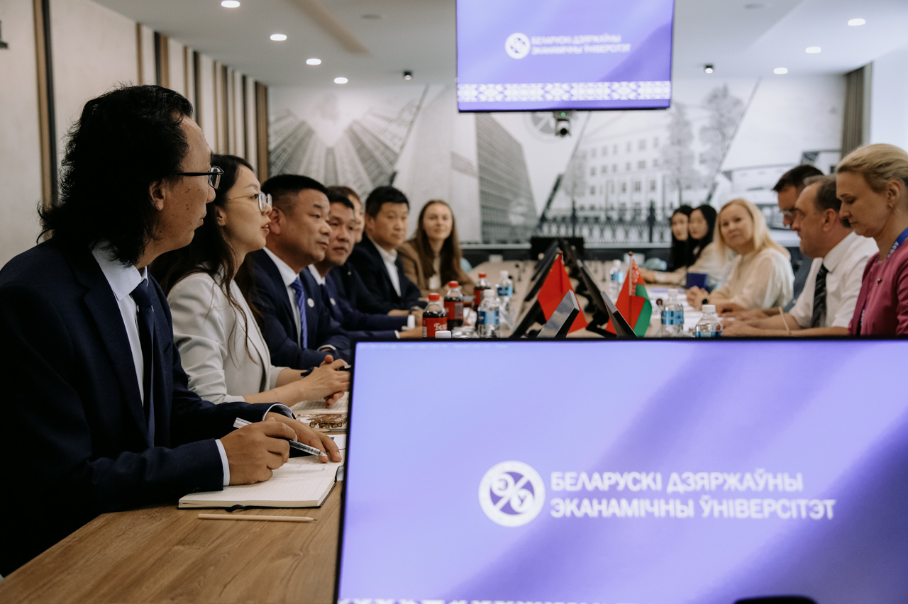 Фотограф в Минске - семейный, свадебный, репортажный фотограф. Фотосъёмка крещения, дня рождения, юбилея, венчания, корпоратива в Минске., фотография от 09.07.2025