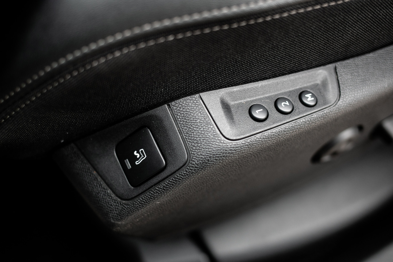 Фотограф в Минске - семейный, свадебный, репортажный фотограф. Фотосъёмка крещения, дня рождения, юбилея, венчания, корпоратива в Минске., фотография от 10.11.2025