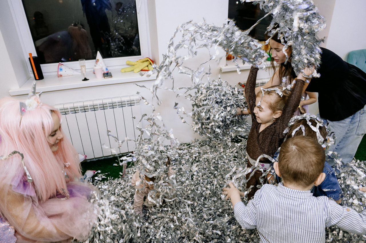 Фотограф в Минске - семейный, свадебный, репортажный фотограф. Фотосъёмка крещения, дня рождения, юбилея, венчания, корпоратива в Минске., фотография от 20.12.2025