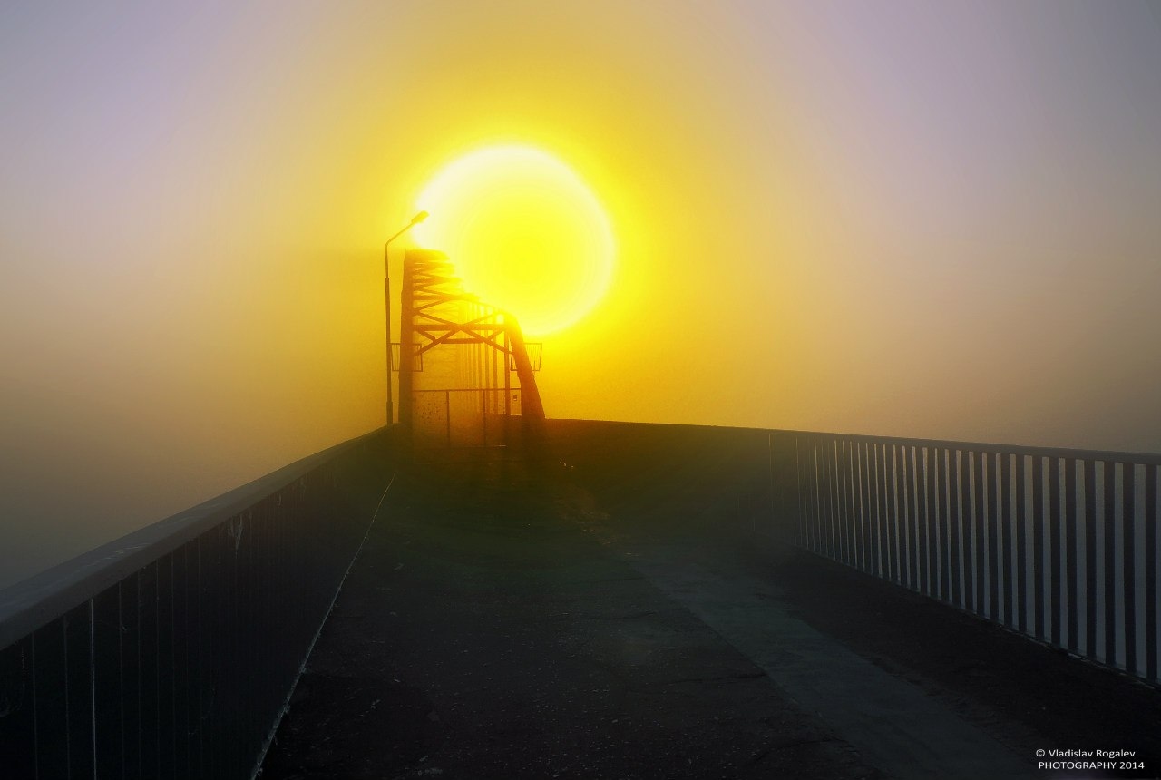 рассвет и пешеходный мост в Гомеле | Фотограф Владислав Рогалев | foto.by фото.бай
