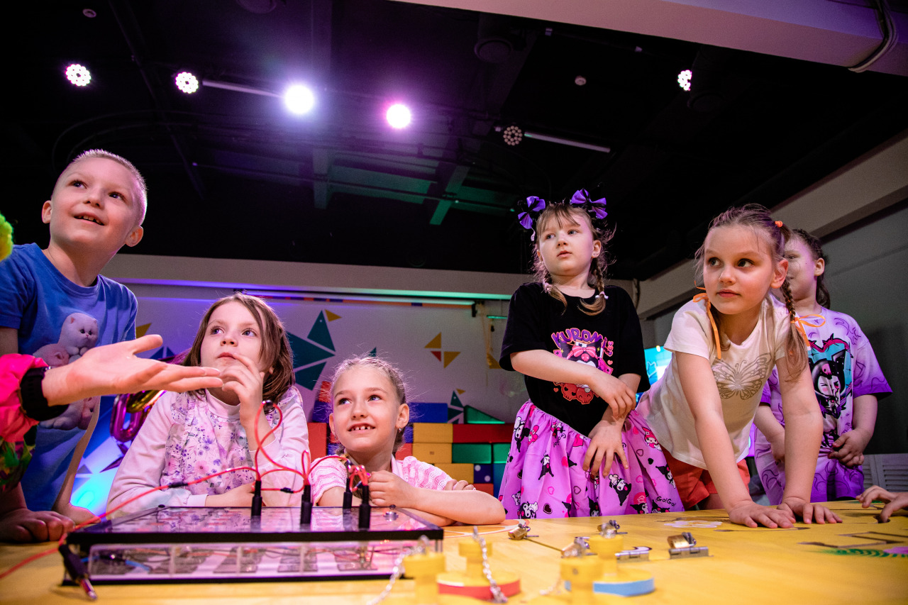 Фотограф в Минске - семейный, свадебный, репортажный фотограф. Фотосъёмка крещения, дня рождения, юбилея, венчания, корпоратива в Минске., фотография от 25.04.2026