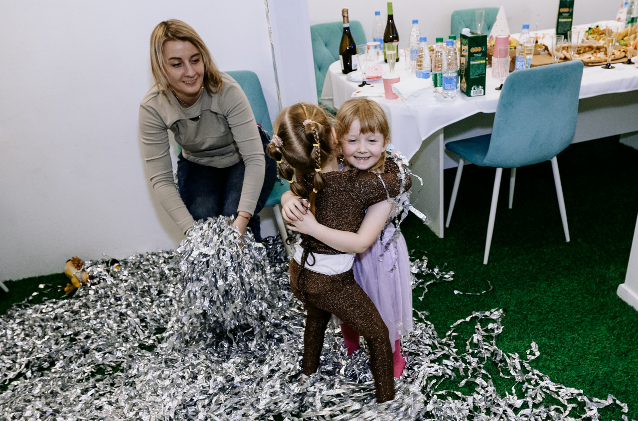 Фотограф в Минске - семейный, свадебный, репортажный фотограф. Фотосъёмка крещения, дня рождения, юбилея, венчания, корпоратива в Минске., фотография от 20.12.2025