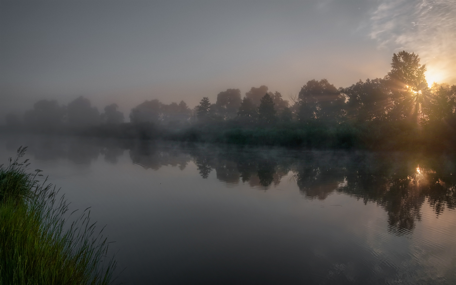 Предрассветная река | Фотограф Александр Шатохин | foto.by фото.бай