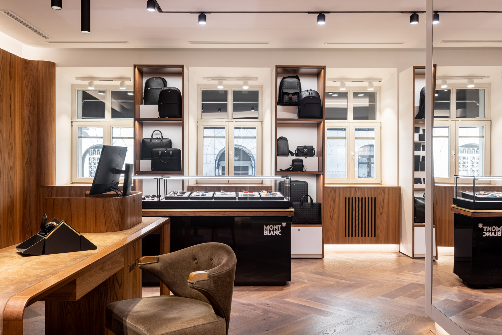 Андрей Кот - рекламный фотограф, фотограф интерьеров, фотограф архитектуры в городе Минск, фотография от 14.12.2025