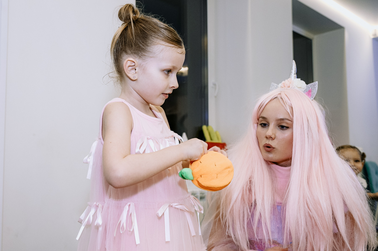 Фотограф в Минске - семейный, свадебный, репортажный фотограф. Фотосъёмка крещения, дня рождения, юбилея, венчания, корпоратива в Минске., фотография от 20.12.2025