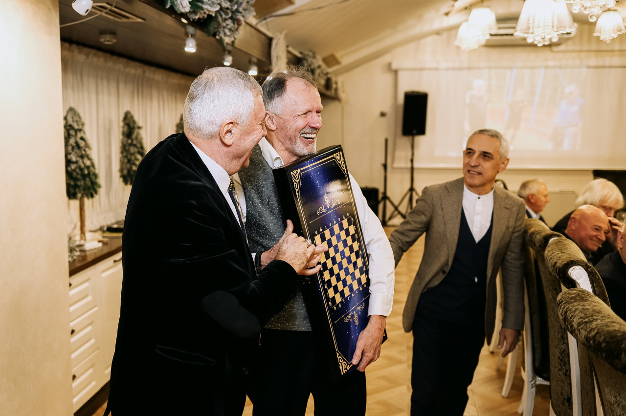 Фотограф в Минске - семейный, свадебный, репортажный фотограф. Фотосъёмка крещения, дня рождения, юбилея, венчания, корпоратива в Минске., фотография от 26.11.2025