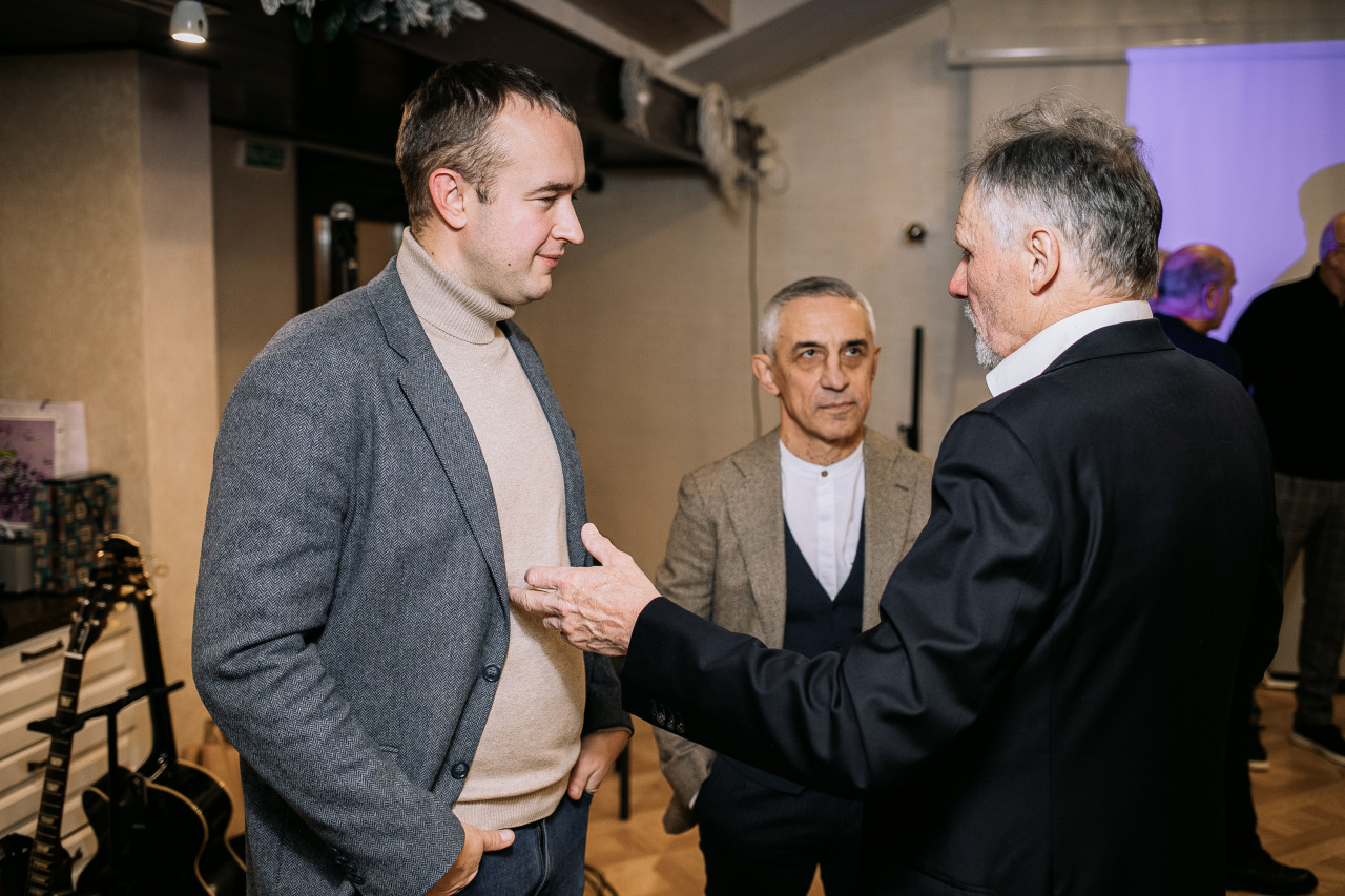 Фотограф в Минске - семейный, свадебный, репортажный фотограф. Фотосъёмка крещения, дня рождения, юбилея, венчания, корпоратива в Минске., фотография от 26.11.2025