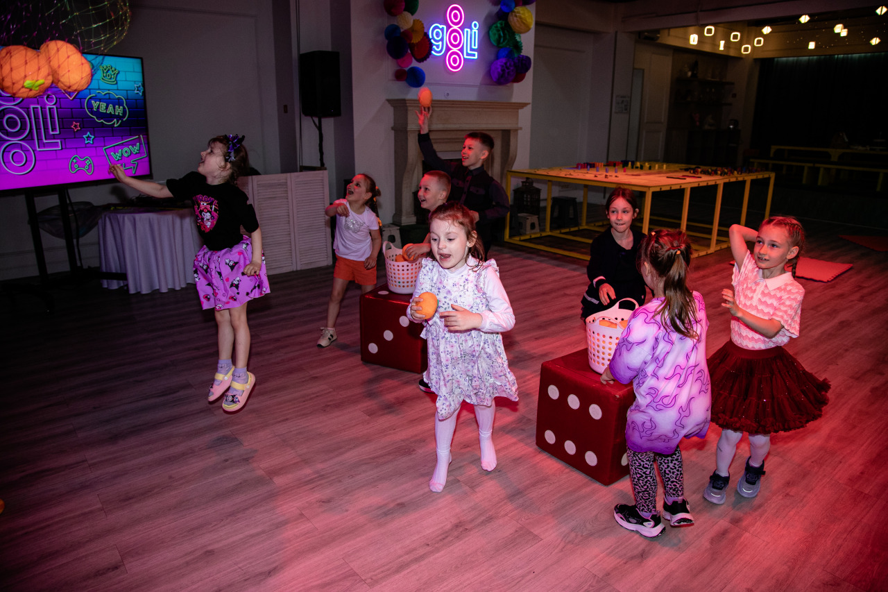 Фотограф в Минске - семейный, свадебный, репортажный фотограф. Фотосъёмка крещения, дня рождения, юбилея, венчания, корпоратива в Минске., фотография от 25.04.2026