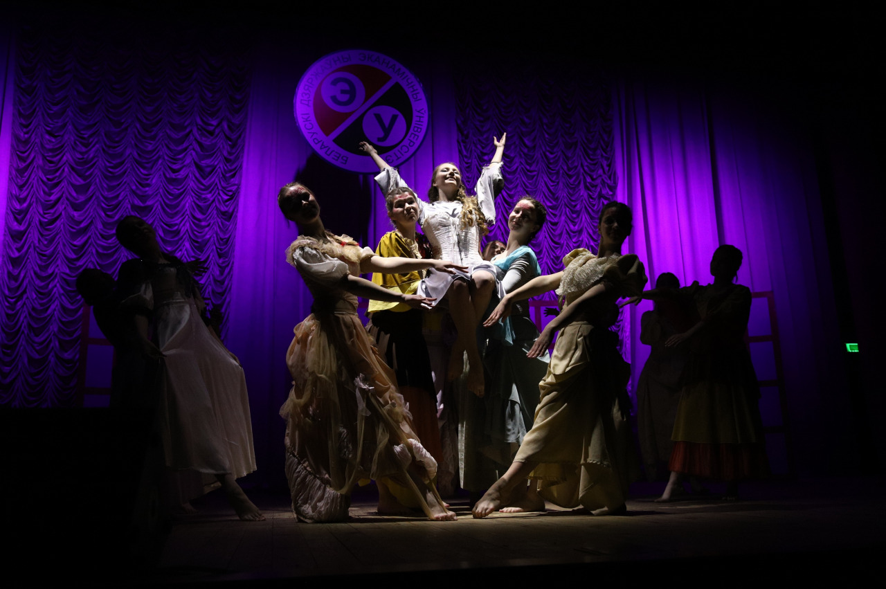 Фотограф в Минске - семейный, свадебный, репортажный фотограф. Фотосъёмка крещения, дня рождения, юбилея, венчания, корпоратива в Минске., фотография от 25.04.2026