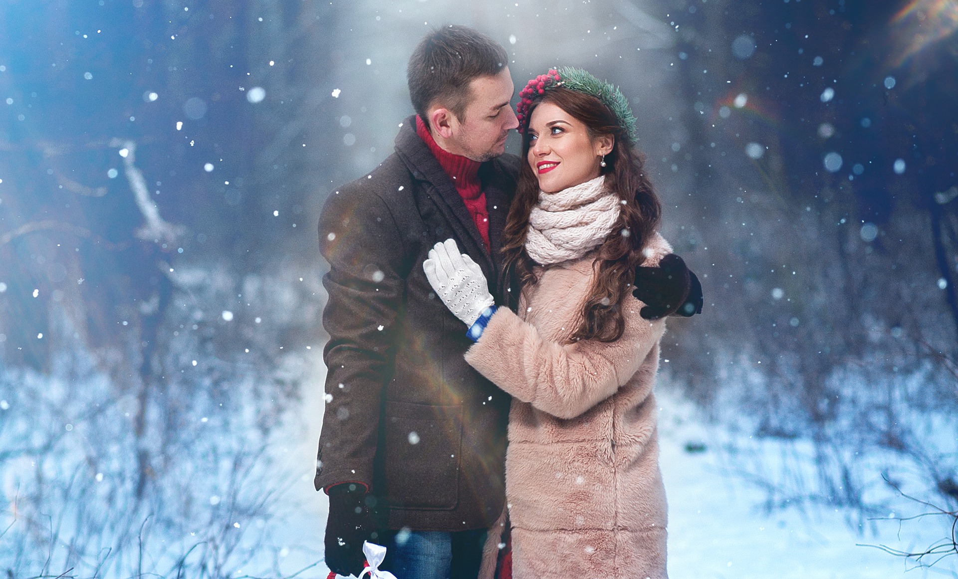 Ютуб клипы любовь. Влюбленные зимой. Романтика зимой. Зимняя фотосессия влюбленных. Зима любовь.
