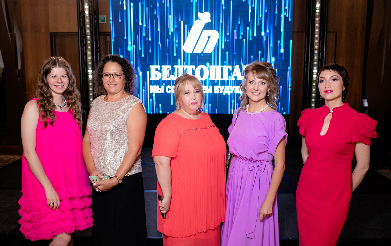 Фотограф в Минске - семейный, свадебный, репортажный фотограф. Фотосъёмка крещения, дня рождения, юбилея, венчания, корпоратива в Минске., фотография от 25.09.2025