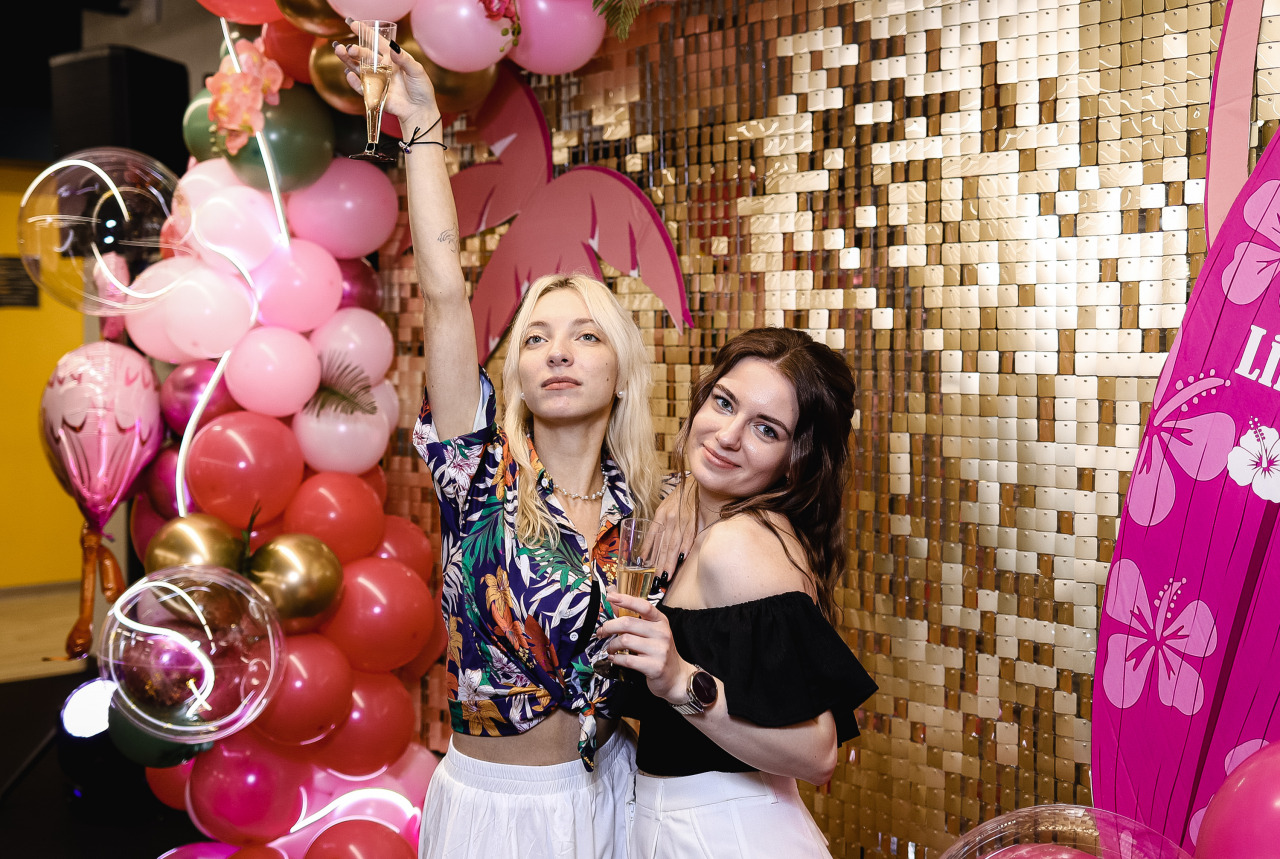 Фотограф в Минске - семейный, свадебный, репортажный фотограф. Фотосъёмка крещения, дня рождения, юбилея, венчания, корпоратива в Минске., фотография от 23.12.2025