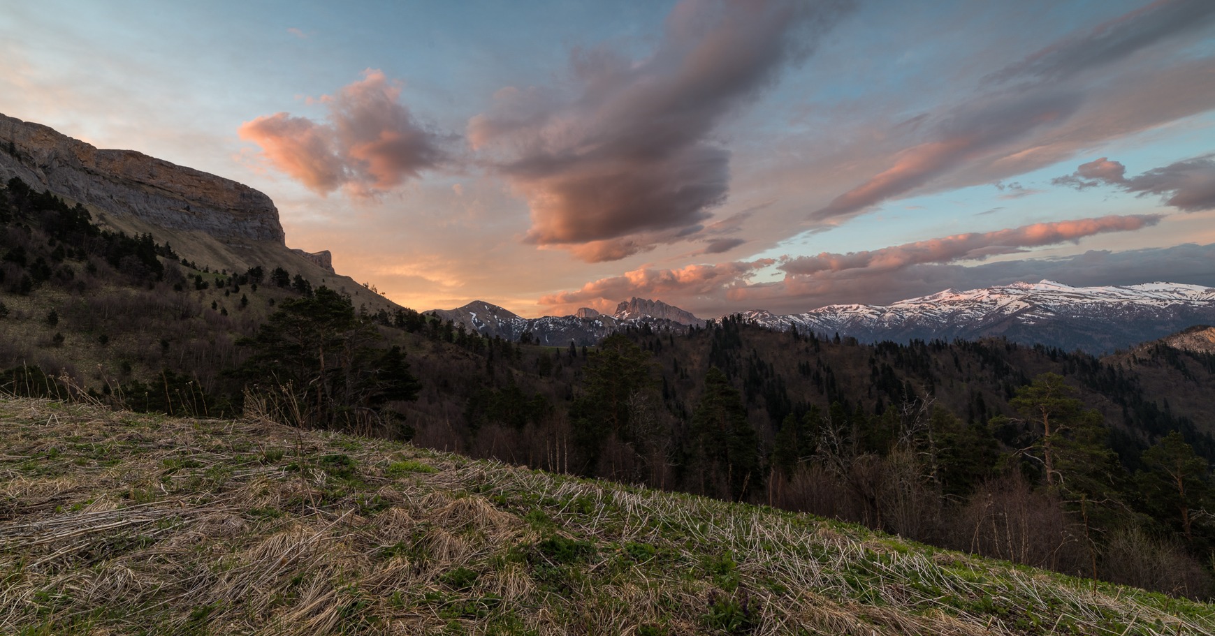 О рассвете в горах | Фотограф Александр Плеханов | foto.by фото.бай
