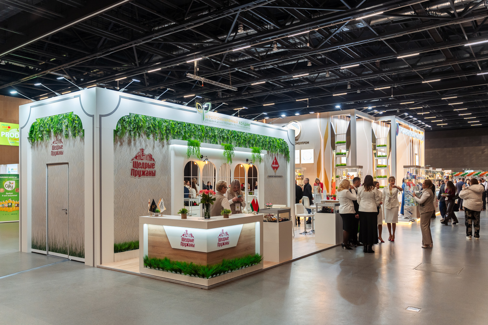 Свадебный фотограф в Минске, фотограф мероприятий, репортажный, love story, портретный фотограф Александр Тарасевич. Классическая свадебная фотосъёмка. Минск, Гродно, Лида, Беларусь., фотография от 12.11.2025