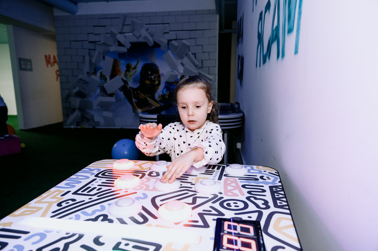 Фотограф в Минске - семейный, свадебный, репортажный фотограф. Фотосъёмка крещения, дня рождения, юбилея, венчания, корпоратива в Минске., фотография от 20.12.2025