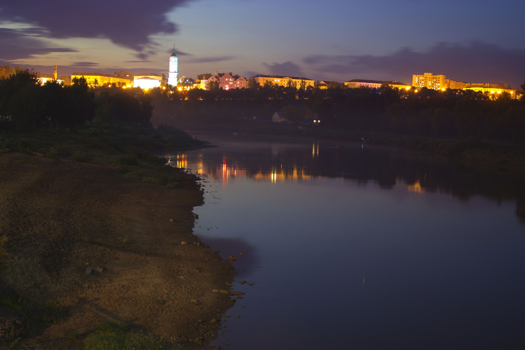 загорелись огни ночного города | Фотограф Ivan Bulgakov | foto.by фото.бай