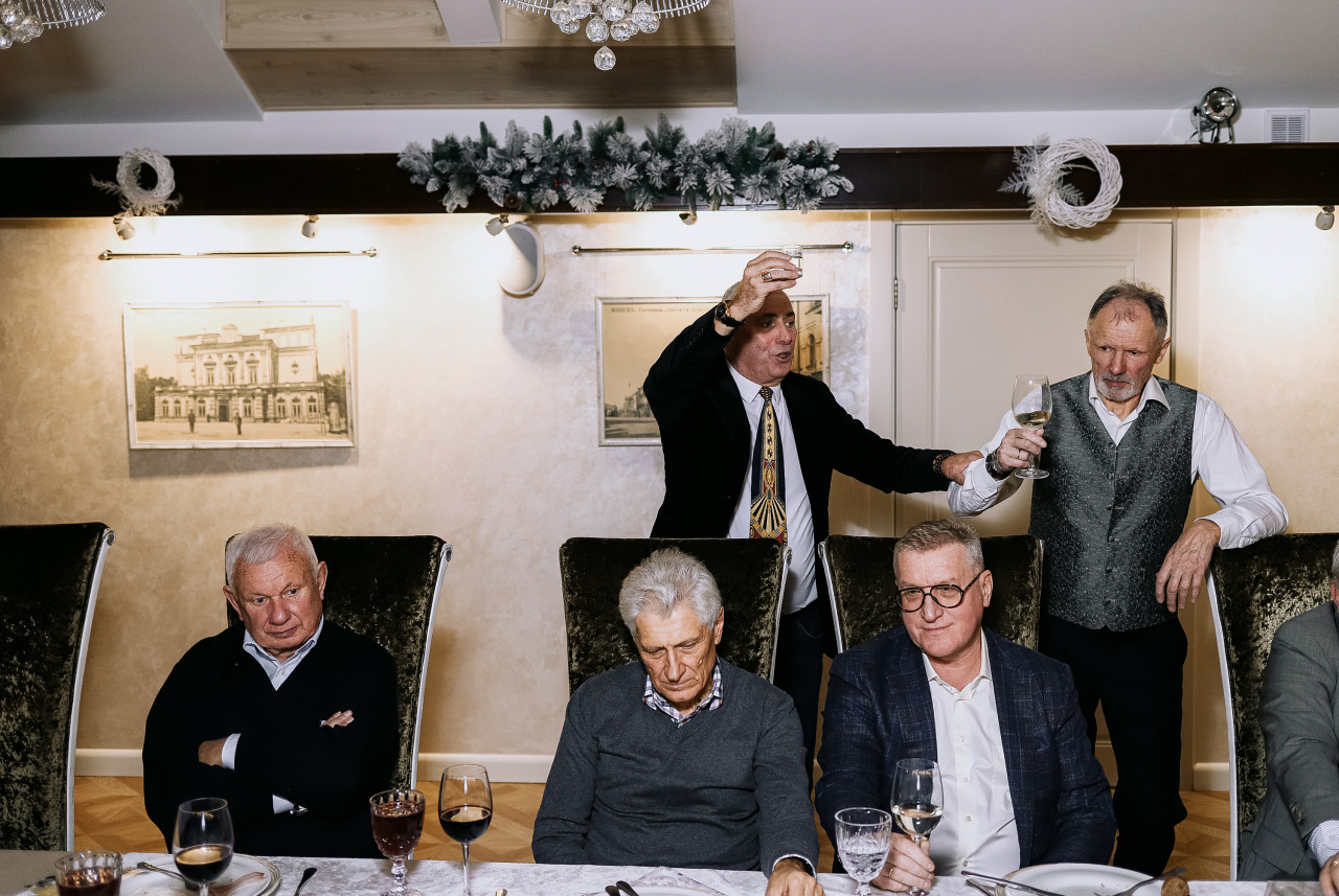 Фотограф в Минске - семейный, свадебный, репортажный фотограф. Фотосъёмка крещения, дня рождения, юбилея, венчания, корпоратива в Минске., фотография от 26.11.2025