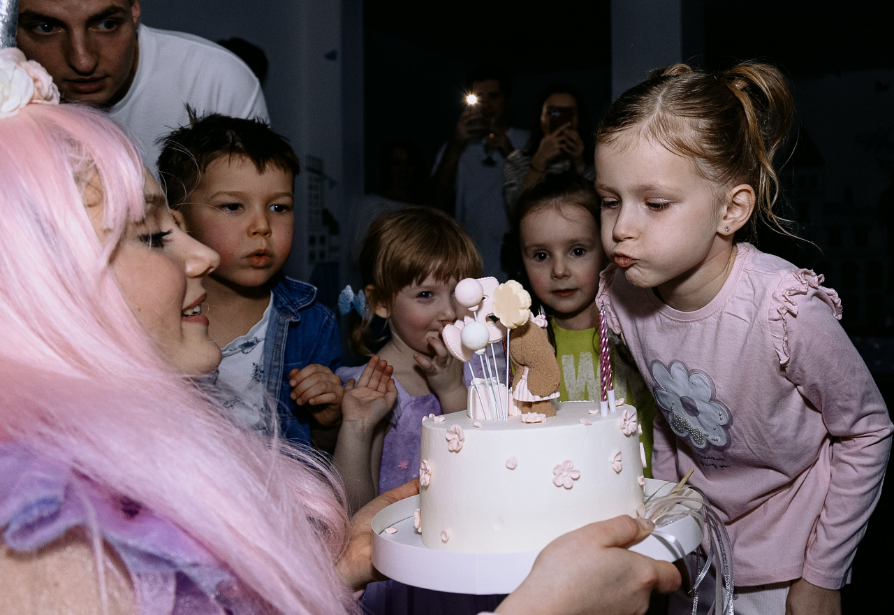 Фотограф в Минске - семейный, свадебный, репортажный фотограф. Фотосъёмка крещения, дня рождения, юбилея, венчания, корпоратива в Минске., фотография от 20.12.2025