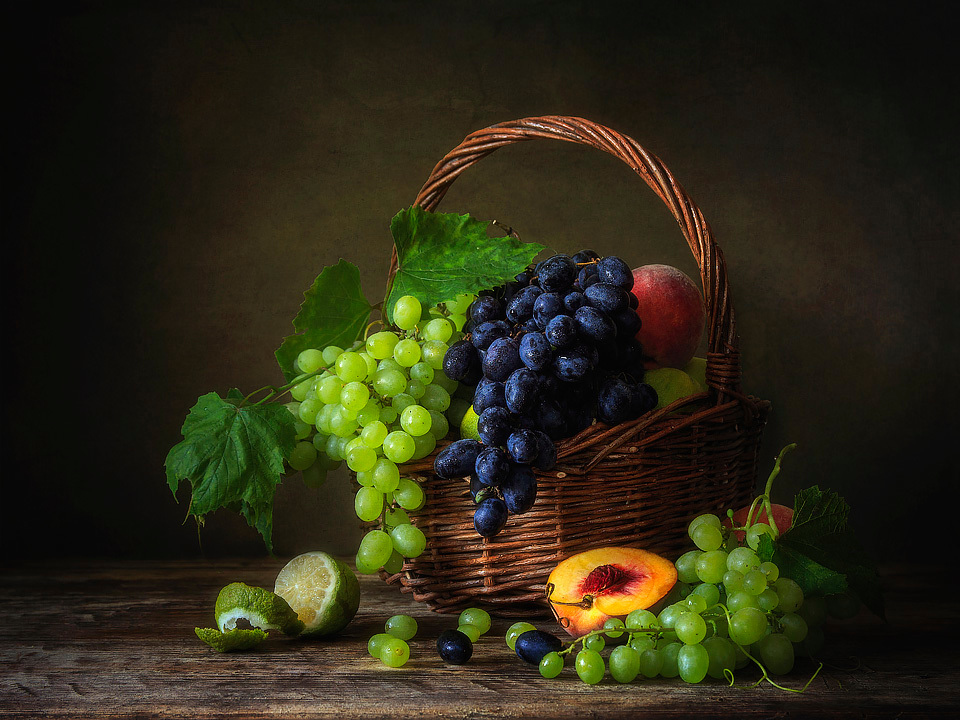 Натюрморт с виноградом | Фотограф Ирина Приходько | foto.by фото.бай