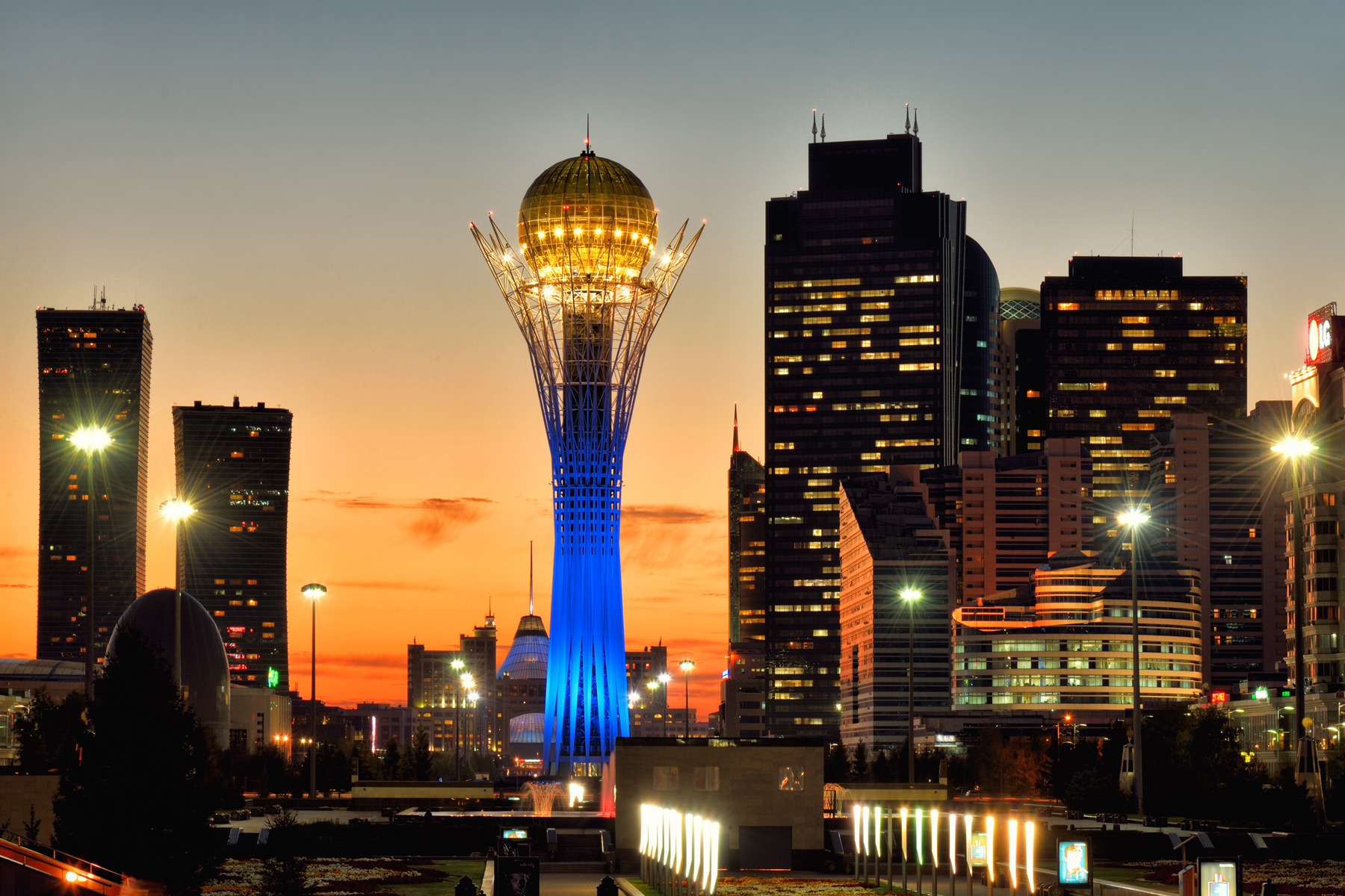 Вечерняя Астана | Фотограф Александр Кузнецов | foto.by фото.бай