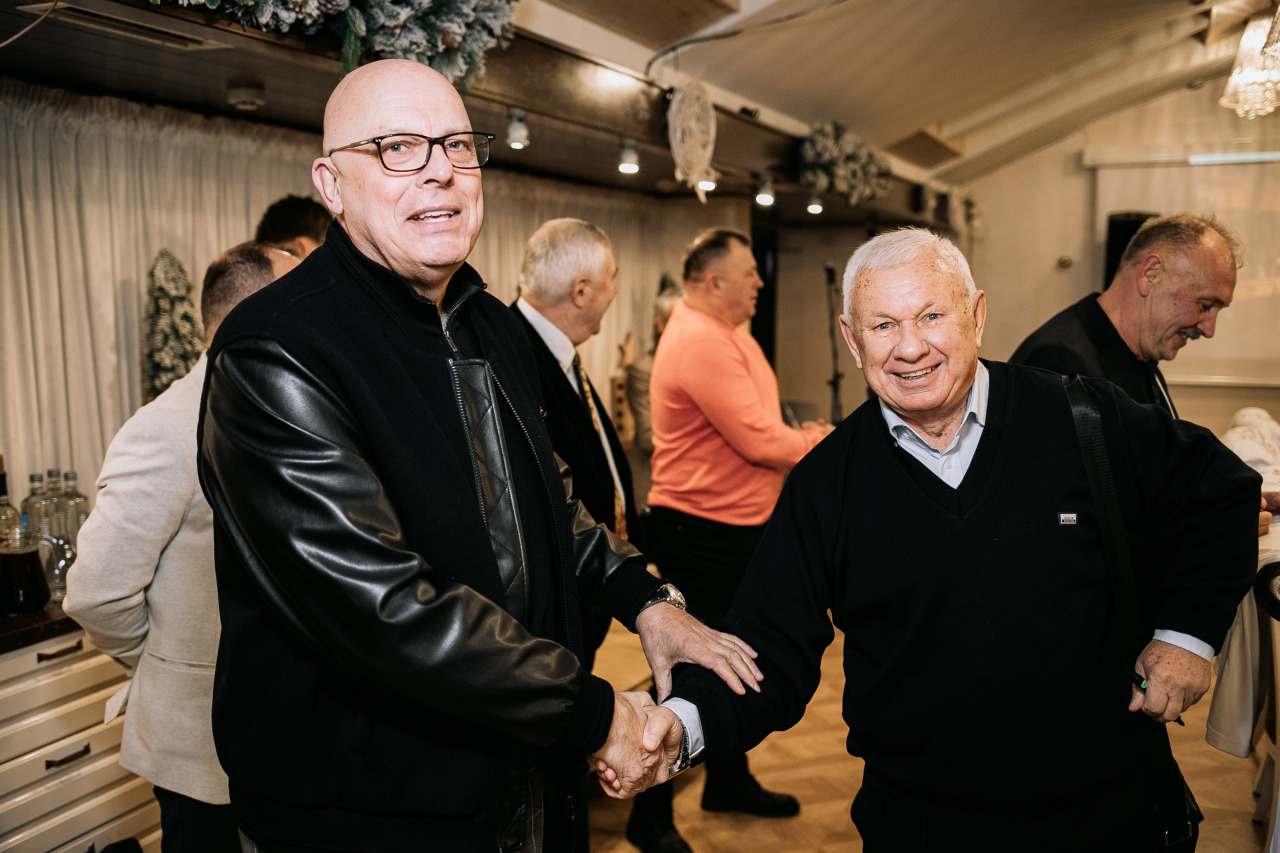 Фотограф в Минске - семейный, свадебный, репортажный фотограф. Фотосъёмка крещения, дня рождения, юбилея, венчания, корпоратива в Минске., фотография от 26.11.2025