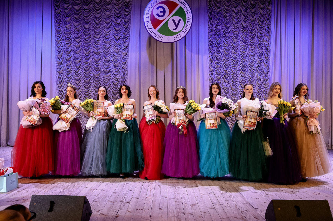 Фотограф в Минске - семейный, свадебный, репортажный фотограф. Фотосъёмка крещения, дня рождения, юбилея, венчания, корпоратива в Минске., фотография от 06.03.2026