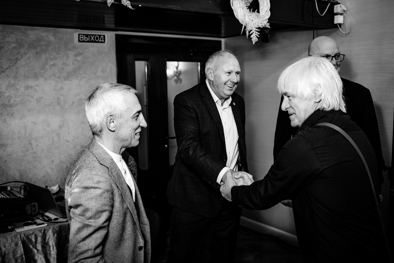 Фотограф в Минске - семейный, свадебный, репортажный фотограф. Фотосъёмка крещения, дня рождения, юбилея, венчания, корпоратива в Минске., фотография от 26.11.2025